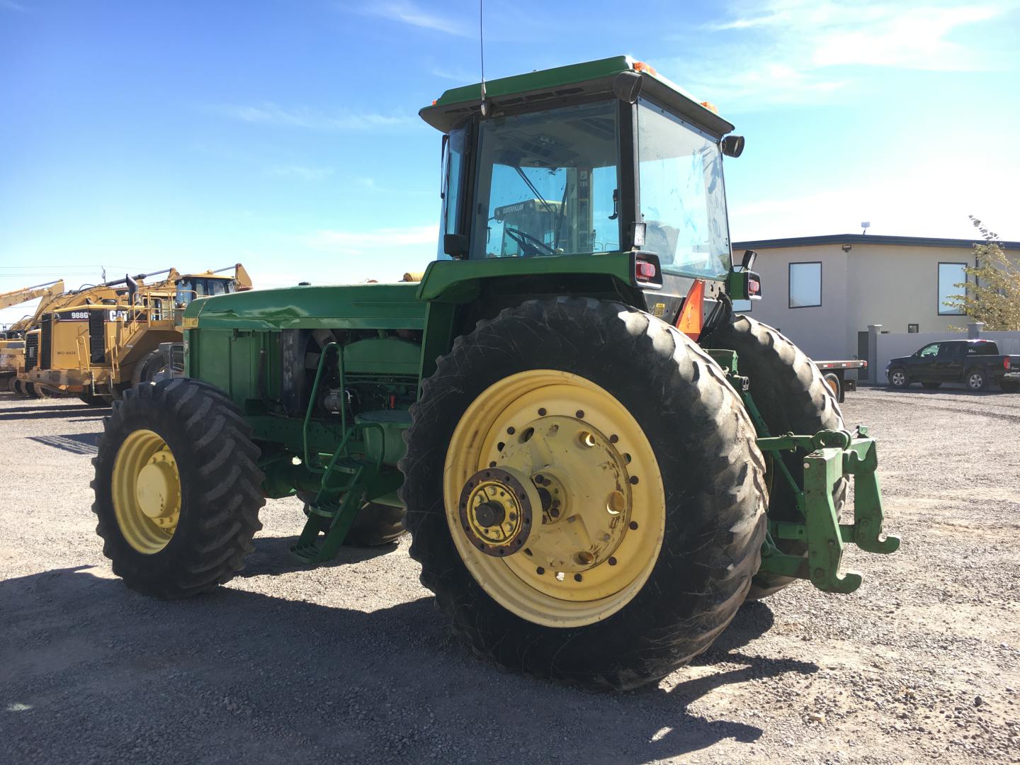 ./imagenes/INVOICE/2019/16909/TRACTOR AGRICOLA JOHN DEERE 4760 (20).JPG